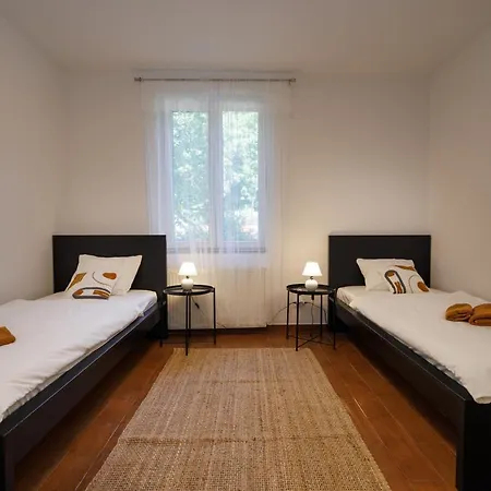 Apartment Oto By El-pi Tours